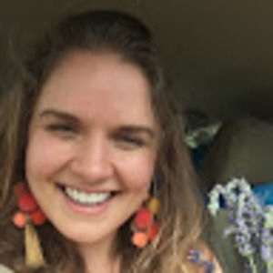 Meet your Posher, Amy joy